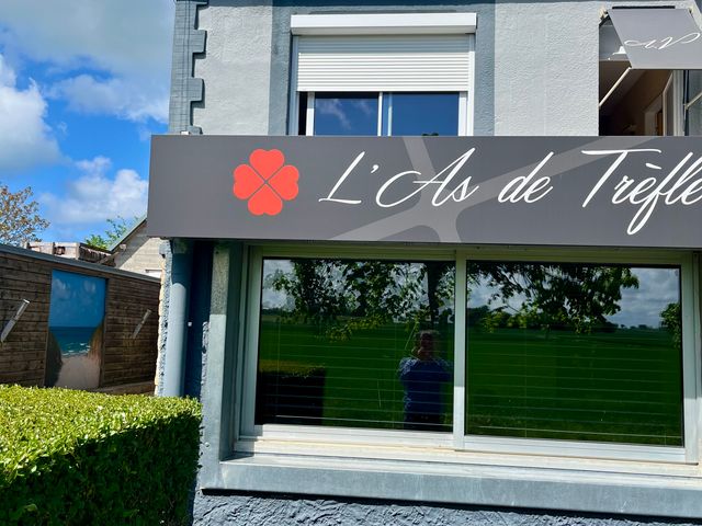 L'As de Trèfle  Bernières sur Mer ,CAEN. 